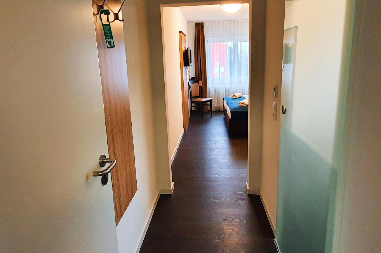 Sport Hotel เคนซิงเงน ภายนอก รูปภาพ