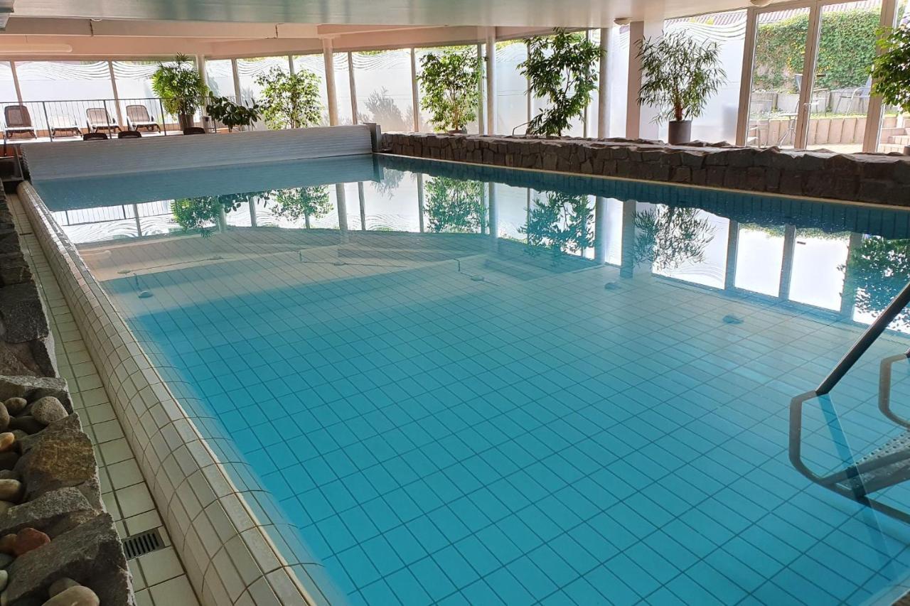 Sport Hotel เคนซิงเงน ภายนอก รูปภาพ